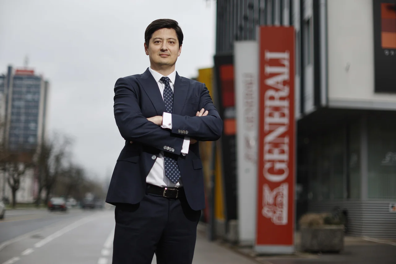 Sašo Šmigić, član uprave Generali Investments: »V drugi polovici leta načrtujemo zagon novega alternativnega investicijskega sklada, Generali Adriatic Value Fund II, ki bo nadaljeval izjemno uspešno zgodbo našega prvega sklada.« FOTO: Leon Vidic